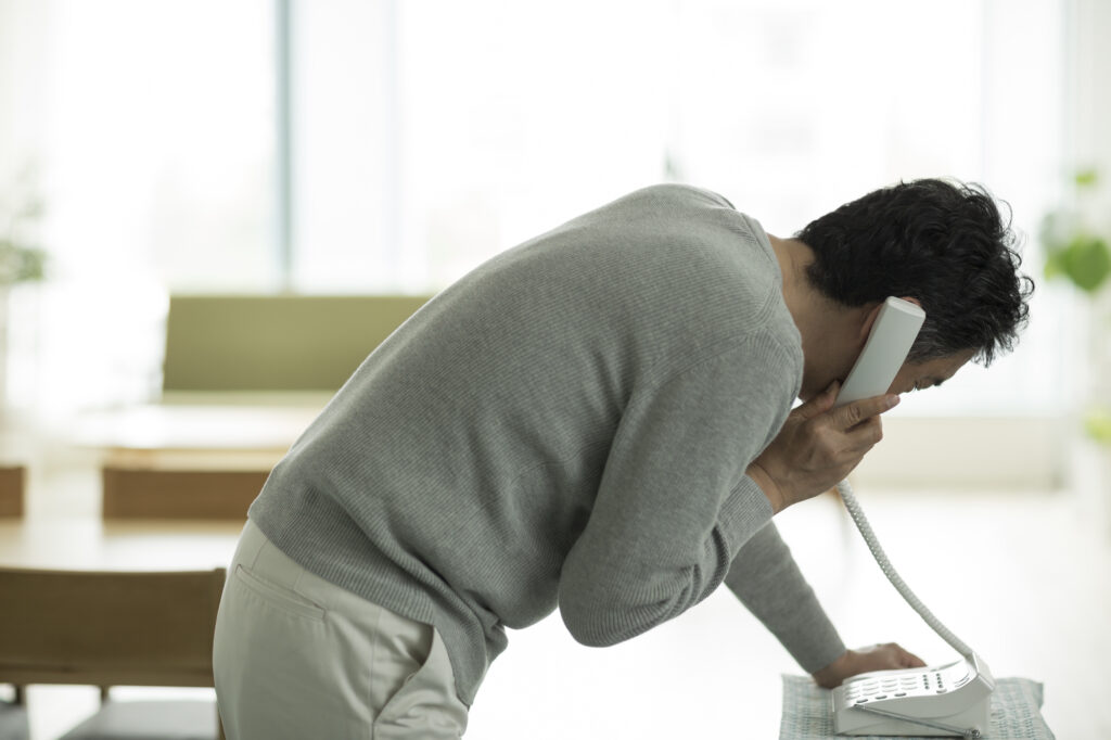 https://d3uaq1vda6xnrz.cloudfront.net/電車の人身事故死による葬儀の行い方は?注意点/