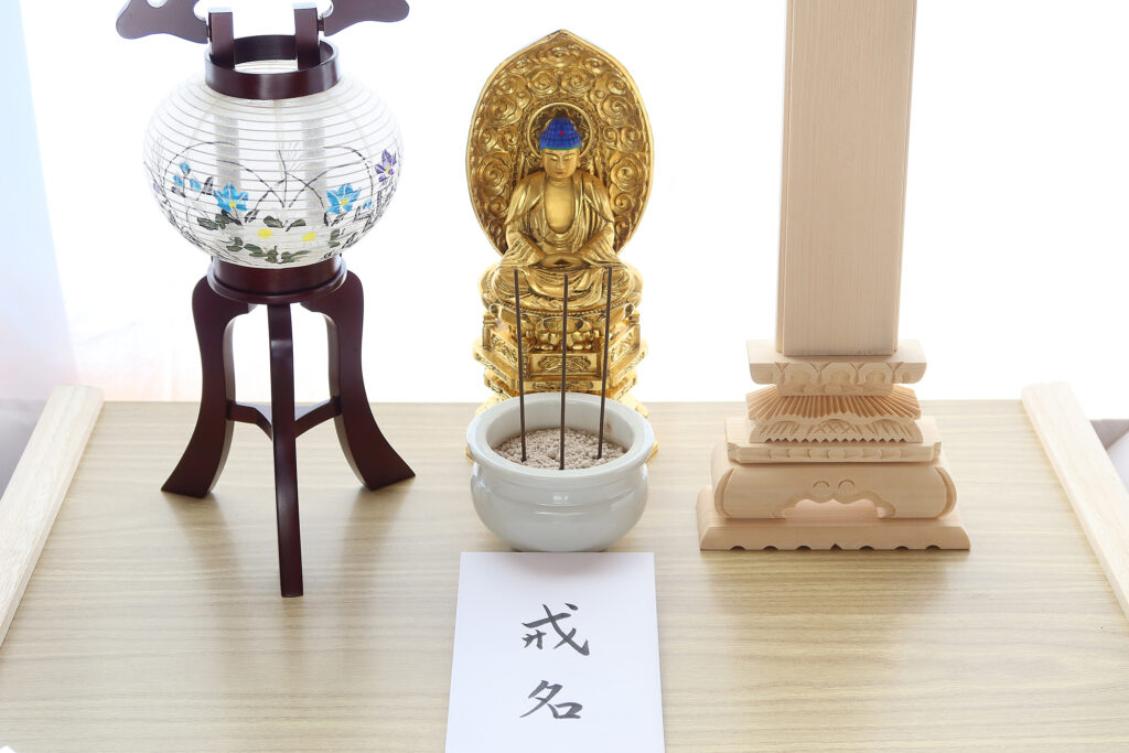 戒名の平均費用相場は約30～100万円！ランク別の費用相場を紹介！